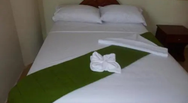 Hostal Neptuno, Boek Hotel Puerto Villamil 