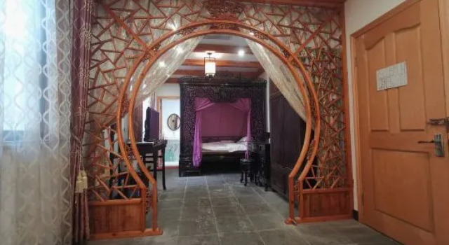Люкс Classic Jingyitang Folk House Inn Tongli