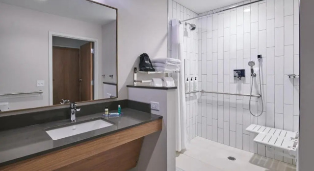 Номер Standard Fairfield Inn & Suites by Marriott Chicago OHare