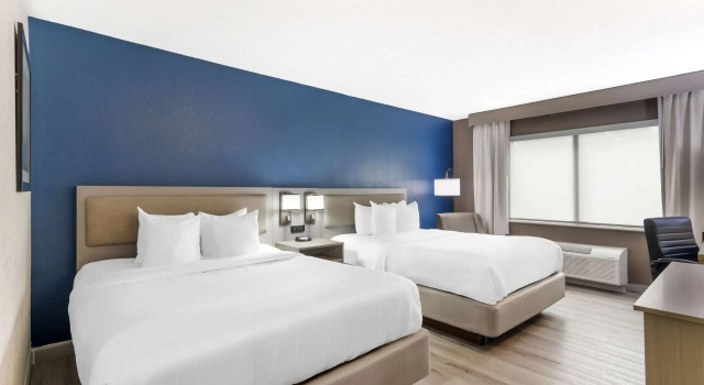Четырёхместный номер Standard Comfort Inn Alpharetta-Atlanta North