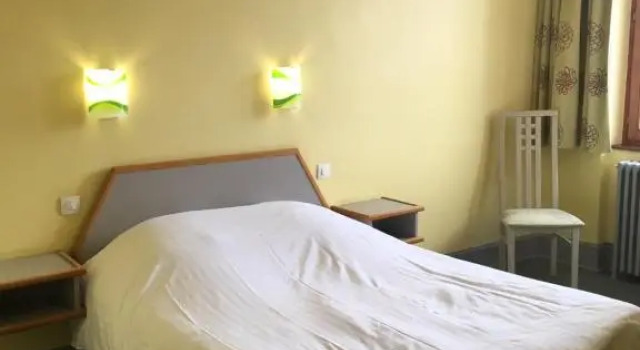 Standart oda Hostellerie d'Alsace