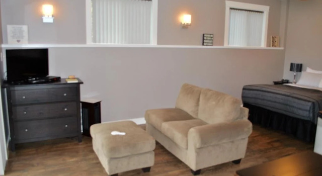 Sunnybrae B&B, Book Bed and Breakfast Tappen Britisk Columbia