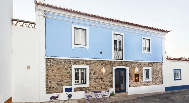 Casa da Tia Amalia, Забронировать Хостел Мертола Байшу-Алентежу, рядом с Замок Мертолы