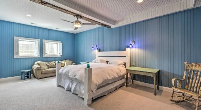Luxe Barndominium w/ Home Gym, Theater, & More!, Boek Vakantiehuis Walworth Wisconsin
