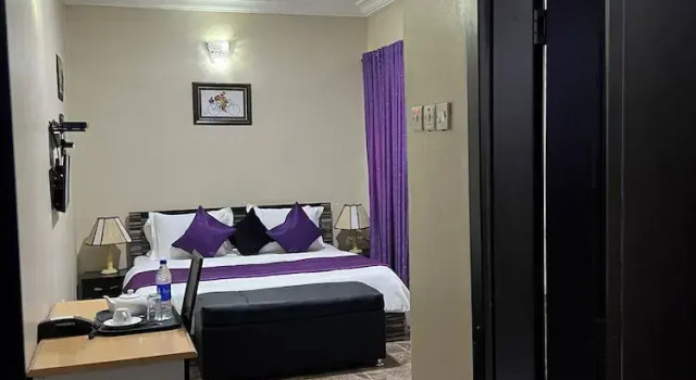 Двухместный номер Standard J Gibson Hotel