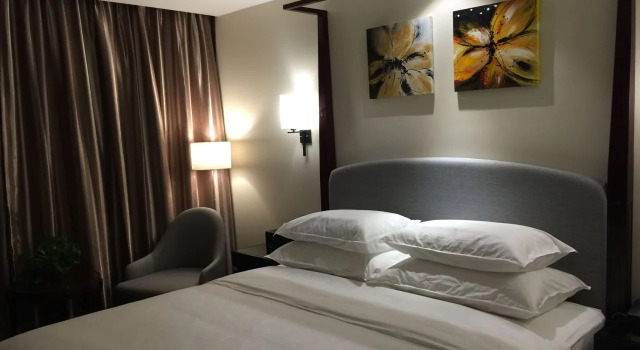 Baolong Homelike Hotel-International Convention Center, Varaa Hotelli Shanghai Shanghai