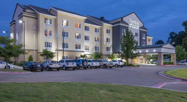 Полулюкс Fairfield Inn & Suites by Marriott Texarkana