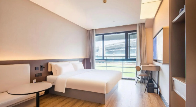 HanTing Hotel (Luoyang Sports Center), Rezervați Hotel Hoteluri în Yanshi cu parcare, Parcare