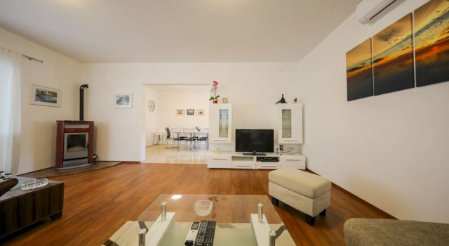 Vila Galeta - Charming Place to Stay, Забронировать Отель Отели Zadar Islands 3 звезды, 3*