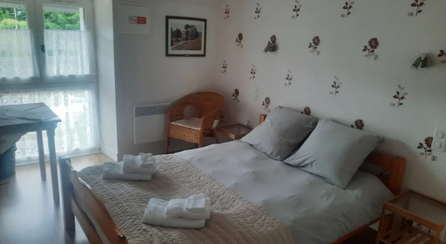 Hotel Saint julien aux bois, Réserver Auberge de jeunesse Auberges de jeunesse à Correze, Auberge de jeunesse