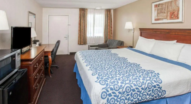 Номер Standard Days Inn by Wyndham Fort Wayne
