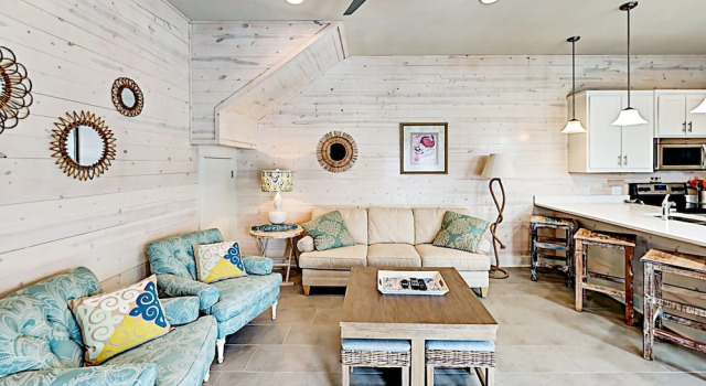 Stylish New #102 - 3 Br Townhouse