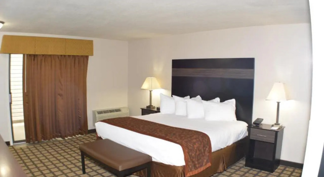Номер Standard с видом на внутренний двор Best Western Beacon Inn