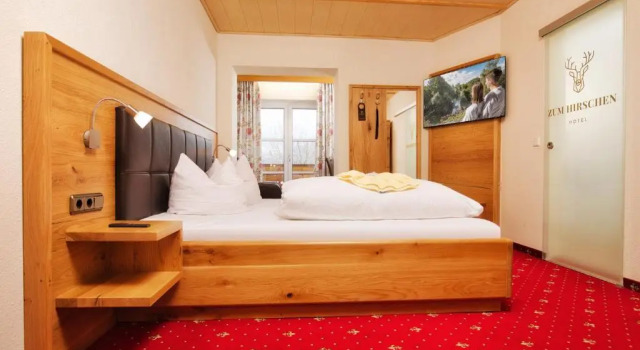 Двухместный номер Standard с видом на горы Hotel zum Hirschen