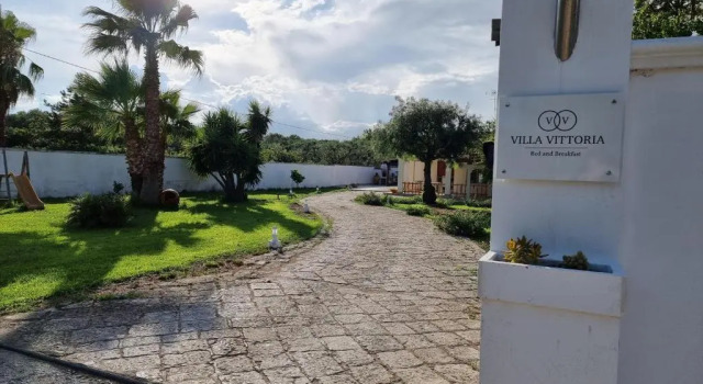 Villa Vittoria, Book Villa Hotels in Mesagne with Parking, Parking