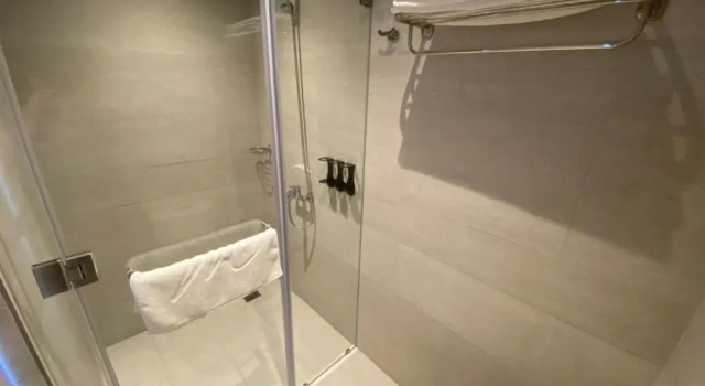 Номер Standard MEANDER Saigon