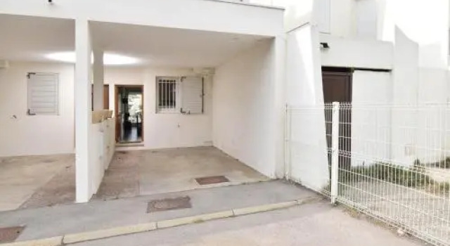 Marina 6 Personnes Avec Appontement Grau du Roi, Rezerwuj Hotel Hotele w Camargue z parkingiem, Parking