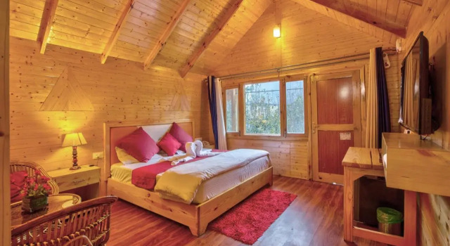 Attic Cottage by Dumnu Homes, Забронировать Дом для отпуска Коттеджи Манали, Коттедж