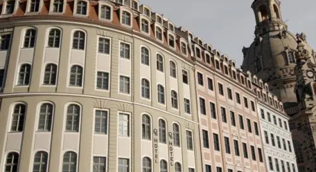 Кровать в общем номере Townhouse Dresden