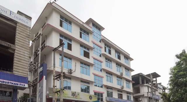 OYO 9671 Hotel Rudraksh Inn, Забронировать Отель Гувахати штат Ассам