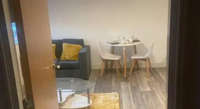 #305 1 Bedroom Serviced apartment -free parking, Varaa Huoneisto Asunnot kohteessa Merseyside, Huoneisto