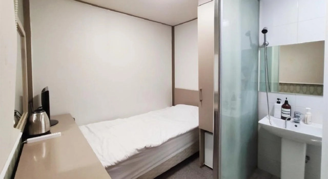 OYO Hostel Myeongdong 2, Забронировать Хостел Хостелы Сеула, рядом с Торговый центр M Plaza, Хостел