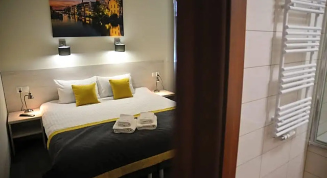 Centrum Restauracyjno-Hotelowe Florres, Réserver Hôtel Racibórz Silesie