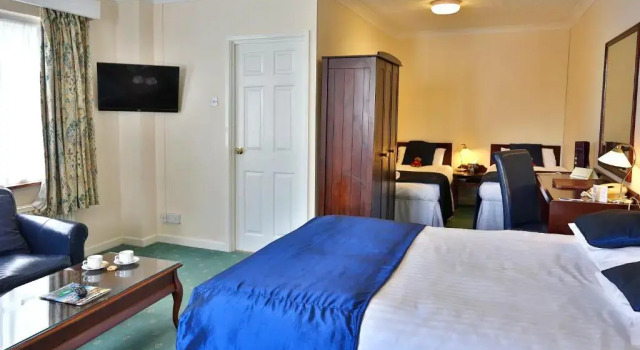 Четырёхместный номер Standard Best Western Premier Heronston Hotel & Spa