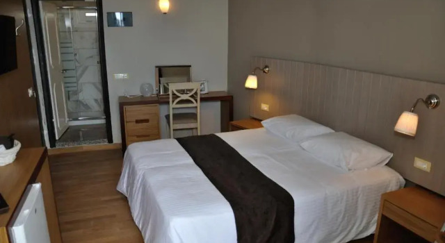 Двухместный номер Deluxe с видом на сад El Greco Hotel