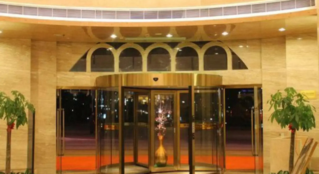 Teenly Garden International Hotel, Boek Hotel Hotels in Pingxiang met parkeren, Parkeren