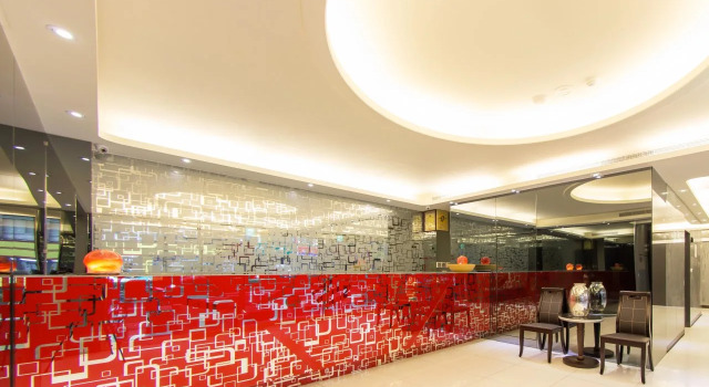 Vintage Apple Hotel