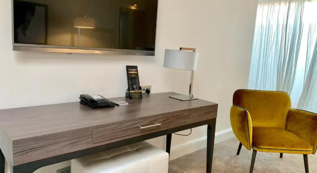 Люкс Prestige Hôtel Le Canberra