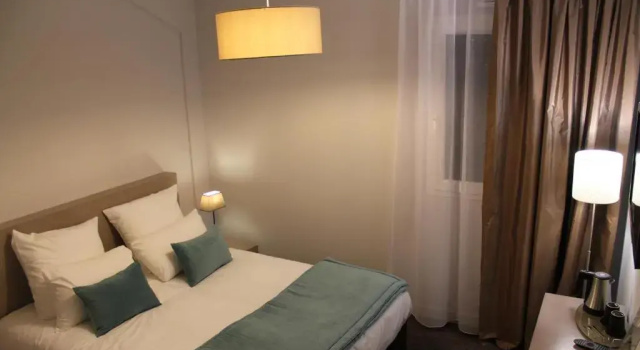 Двухместный номер Standard с видом на бассейн The Originals Boutique, Hôtel La Grange, Niort