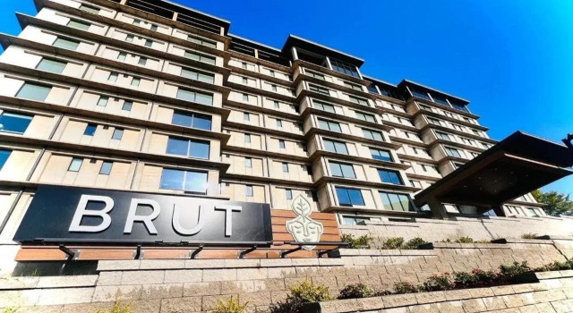 Brut Hotel, Book Hotel Tulsa Oklahoma