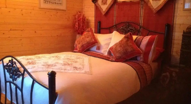 Номер Standard с красивым видом из окна Alice Guest house