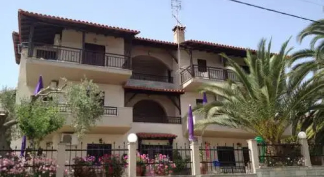 Studios Voula, Book Apartment Hotels in Sithonia with a Pool, Swimming Pool