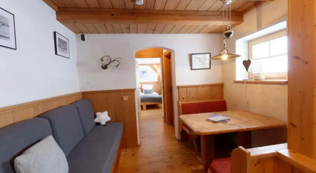 Апартаменты Standard Hôtel 3 étoiles -Restaurant Le Pilatus Courchevel