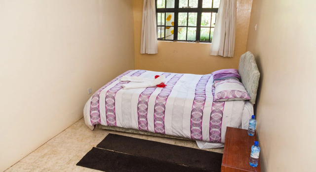 Hope Gardens Guest House, Book Pension Hoteller i Karen med pool, Swimmingpool