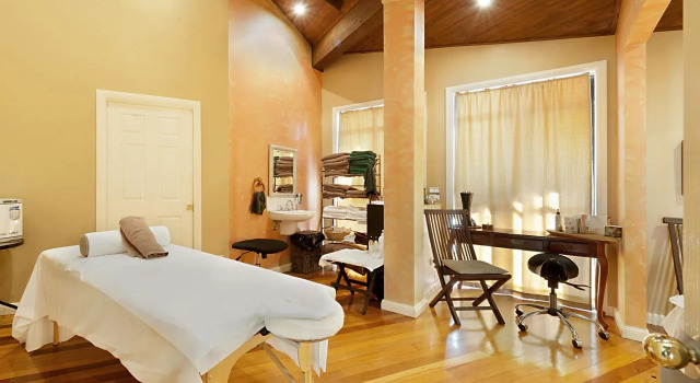 Escarpment Retreat & Day Spa for Couples, Prenota Hotel Tamborine Mountain Gold Coast