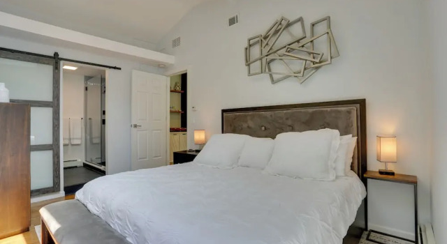 Updated Getaway w/ Pool & Hot Tub on < 3 Acres!, Foglalás Nyaraló Stony Point Rockland County