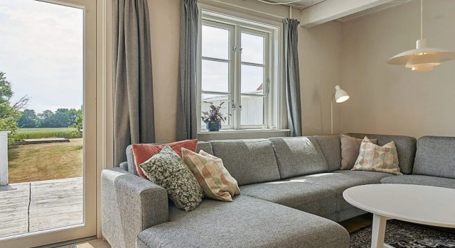 Коттедж 12 Person Holiday Home in Aakirkeby