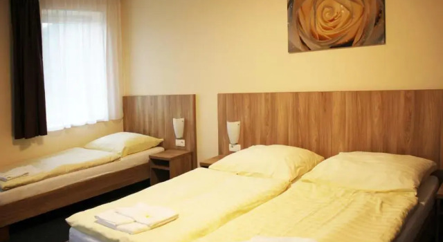 Четырёхместный номер Standard Hotel Helios
