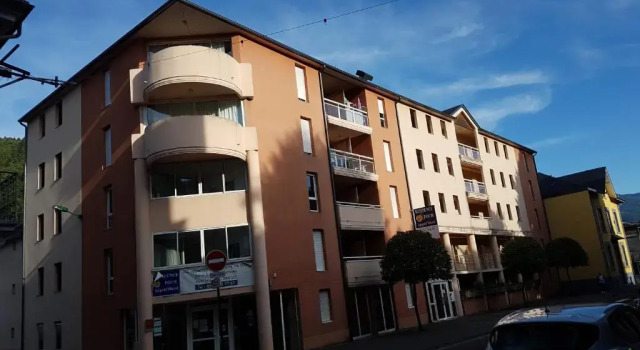 Апартаменты La Part du Lion - T1 rénové de 28 m2 pour 4 pers max - Terrasse avec vue calme et Parking - Résidence Foch - LOURDES Mairie