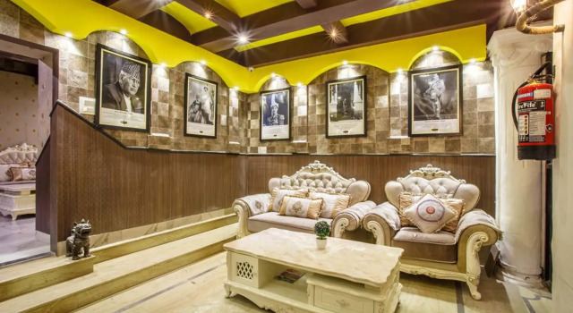 Royal Empire Boutique Hotel