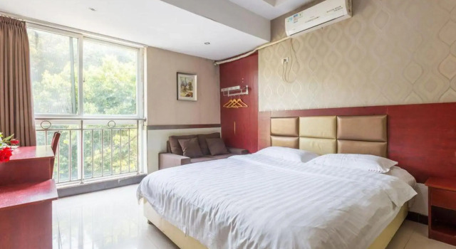 Xuefu Zhongyang Hostel, Prenota Ostello Chongqing Chongqing Area