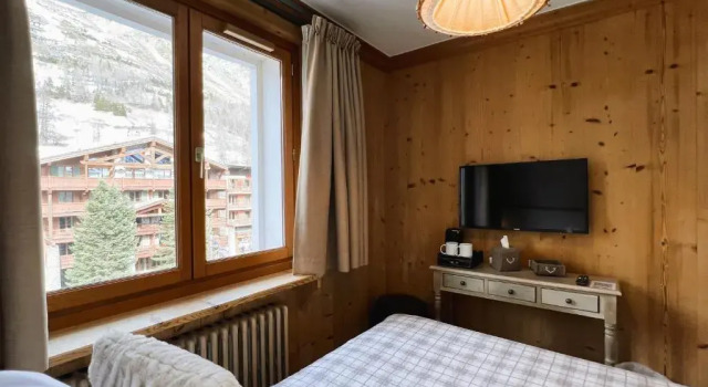 Двухместный номер Standard Everest Hotel