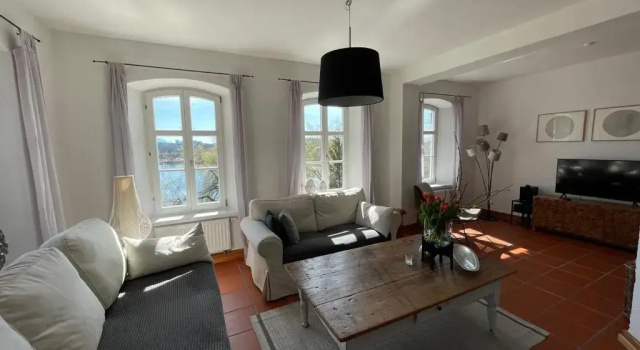 Апартаменты Chiemgau, Seeblick, Haus am Weinberg, 83370 Seeon Oberbayern