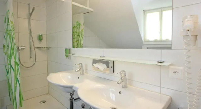 Номер Standard Hotel Münzgasse - Self Check-in