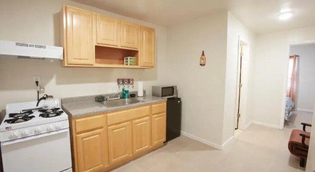 Апартаменты Studio&One Bedroom Apartments