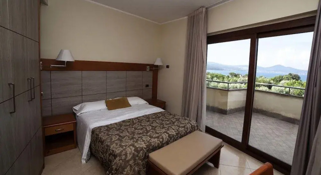 Albergo Ristorante Villa Maria, Prenota Villa Hotel a Lazio con parcheggio, Parcheggio
